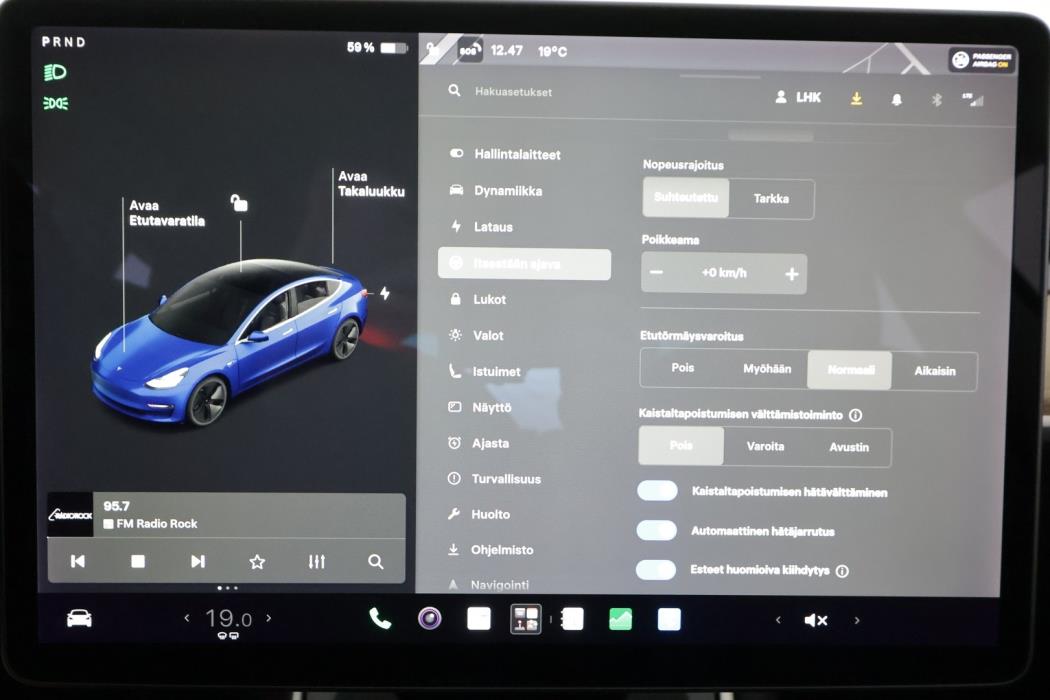 TESLA Model 3 2019