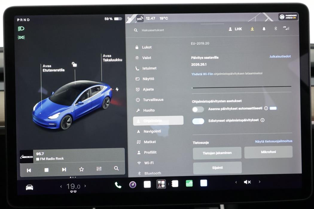 TESLA Model 3 2019