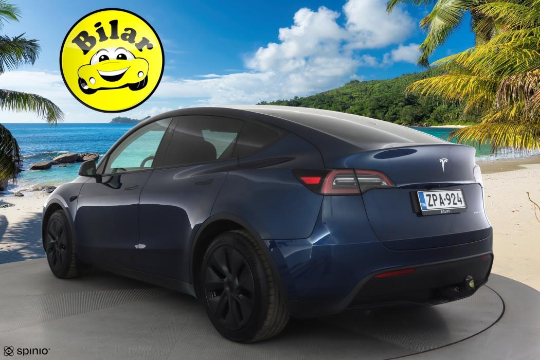 TESLA Model Y 2025
