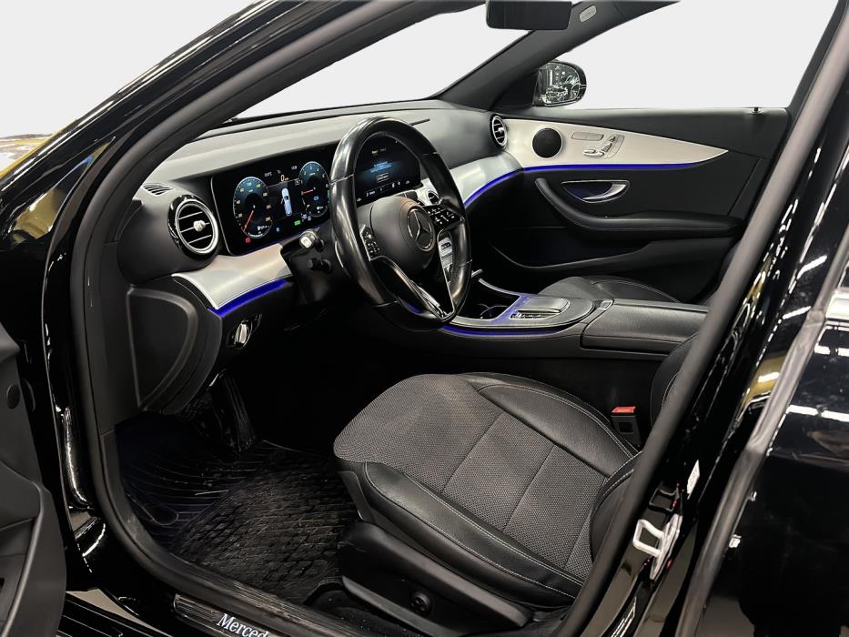 MERCEDES-BENZ E 2022