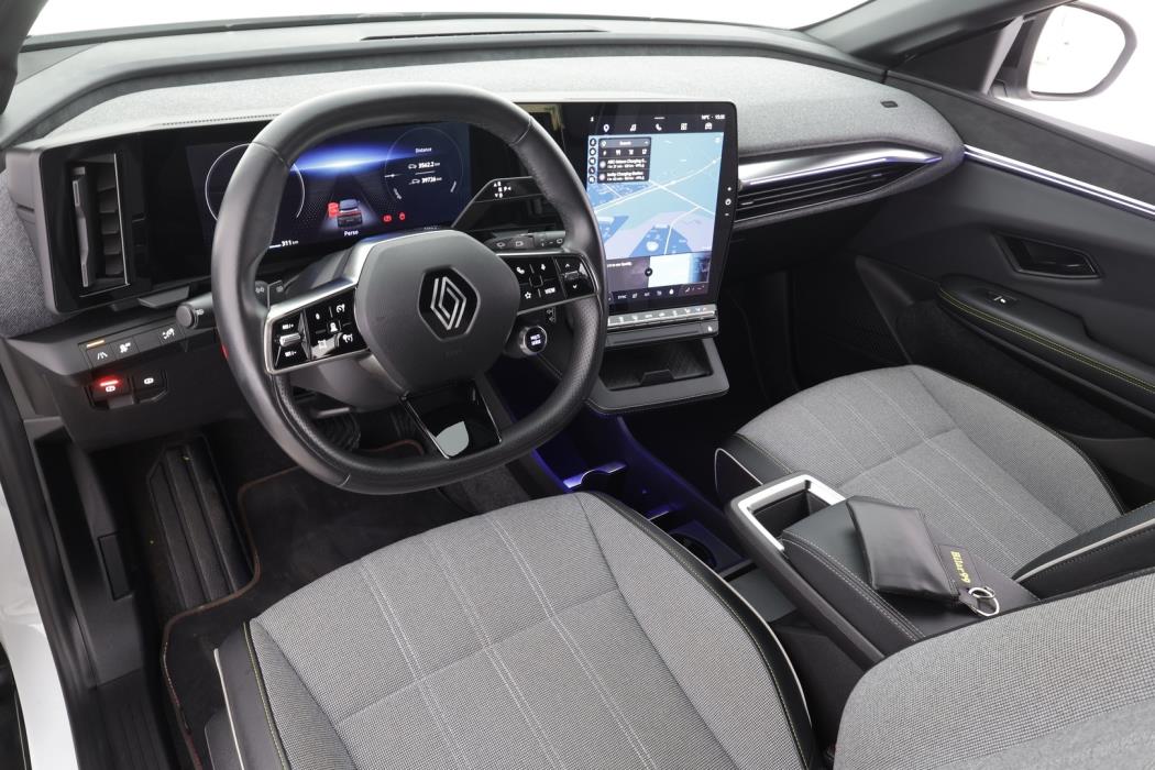 RENAULT MEGANE 2023
