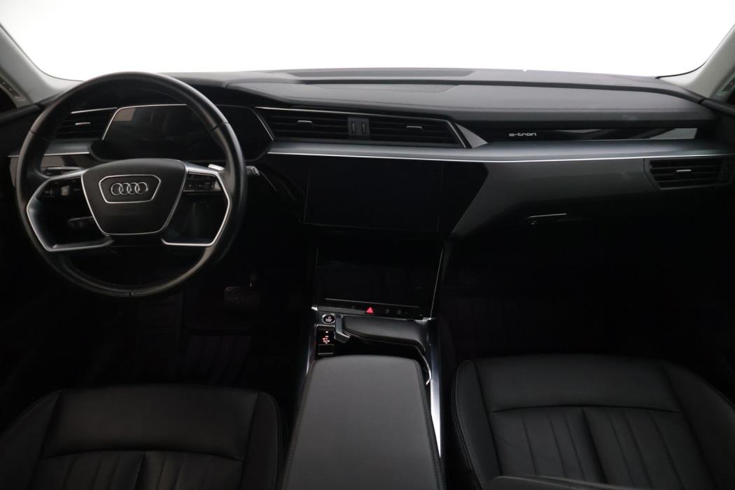 AUDI Q8 e-tron 2024