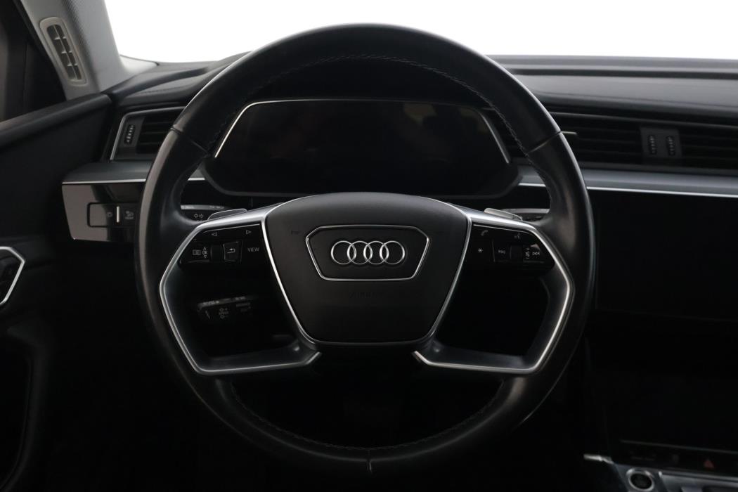 AUDI Q8 e-tron 2024
