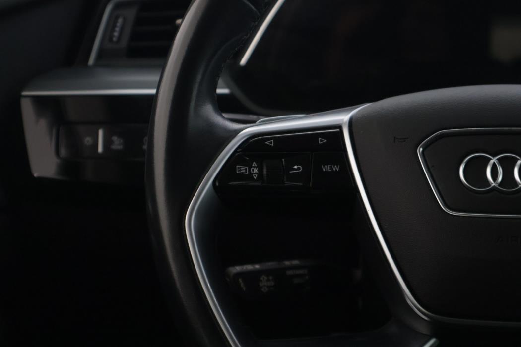 AUDI Q8 e-tron 2024