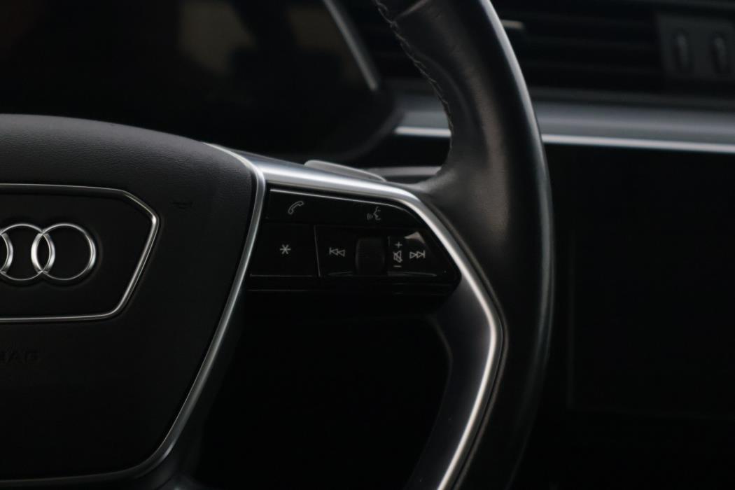 AUDI Q8 e-tron 2024