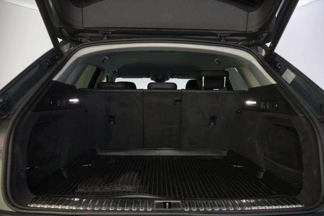 AUDI Q8 e-tron 2024