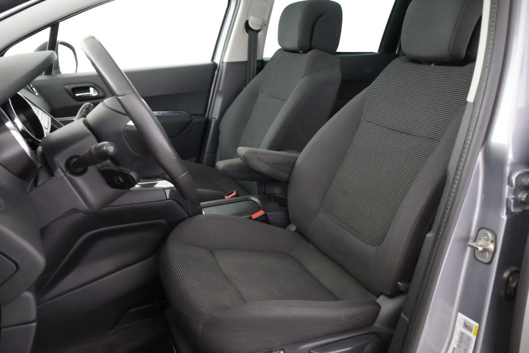PEUGEOT 5008 2014