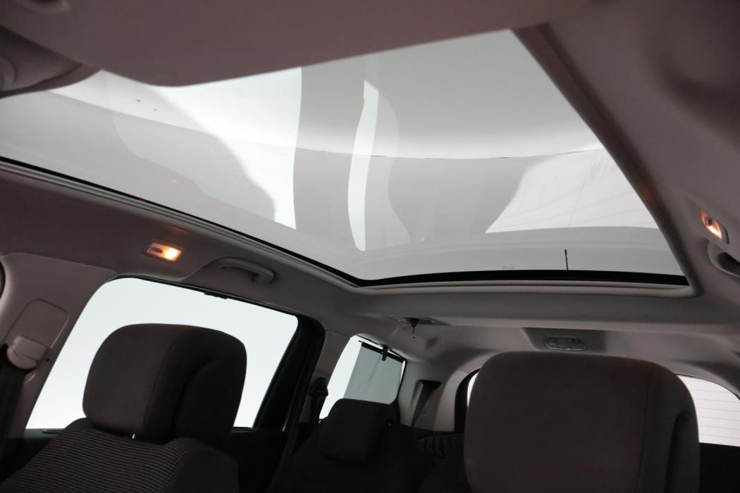 PEUGEOT 5008 2014