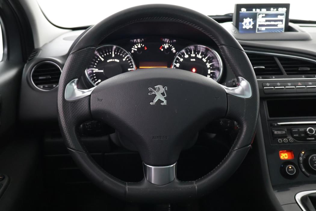 PEUGEOT 5008 2014