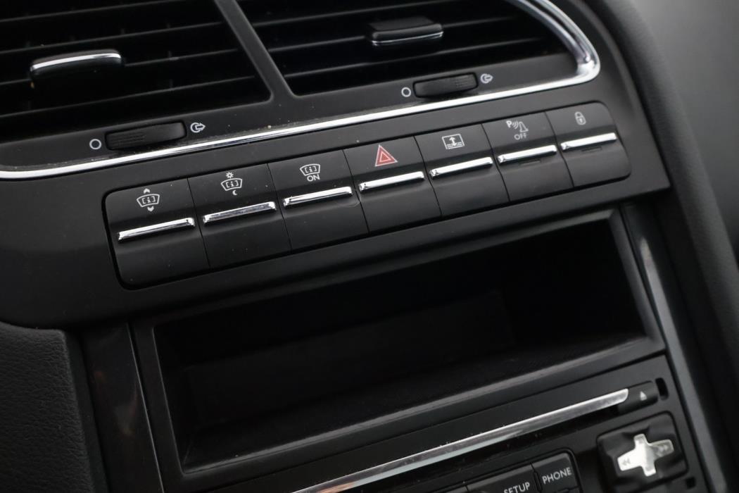 PEUGEOT 5008 2014