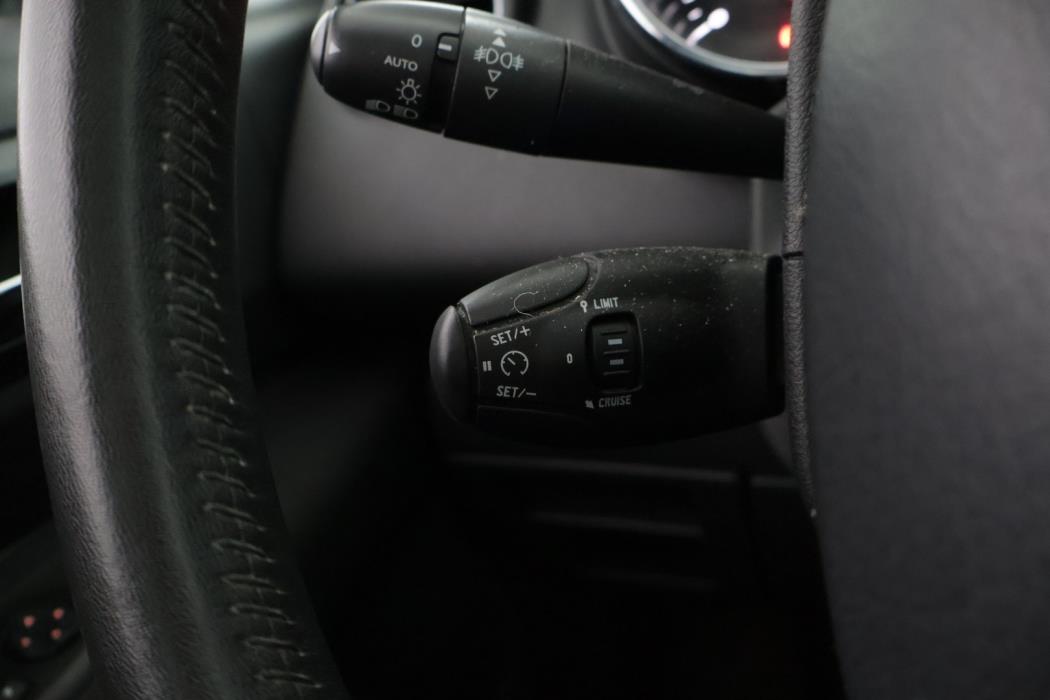 PEUGEOT 5008 2014