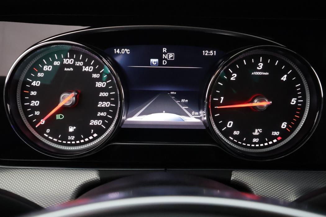 MERCEDES-BENZ E 2018