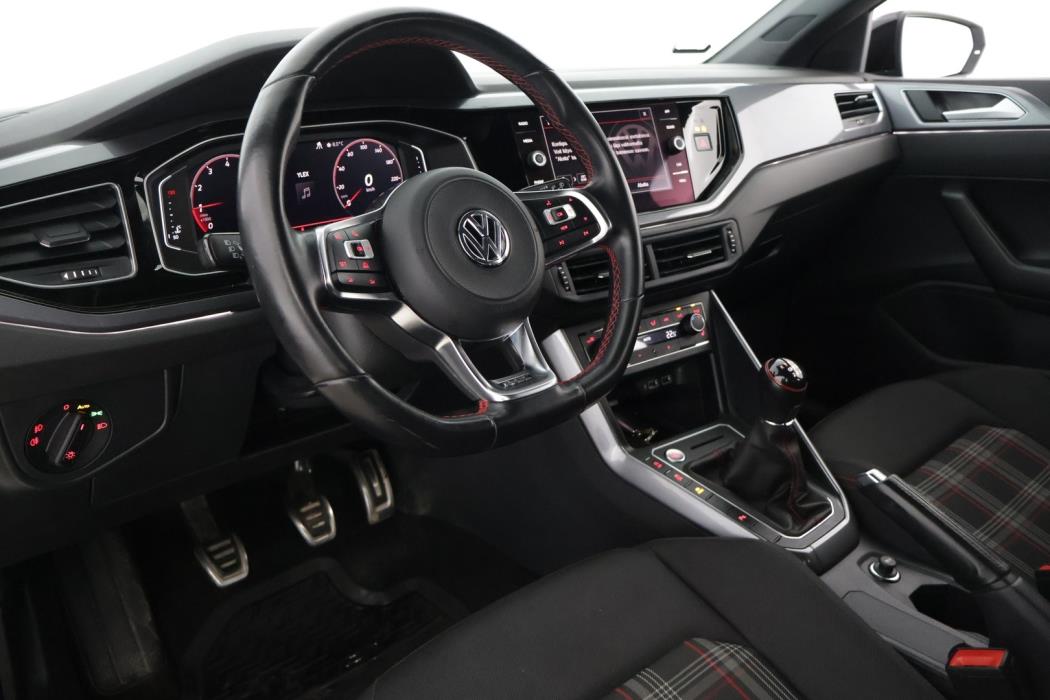 VOLKSWAGEN Polo 2019