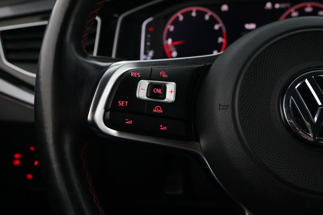 VOLKSWAGEN Polo 2019