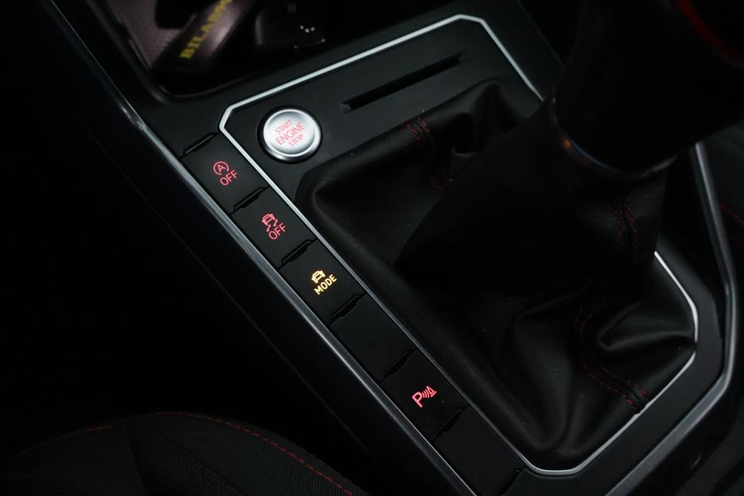 VOLKSWAGEN Polo 2019