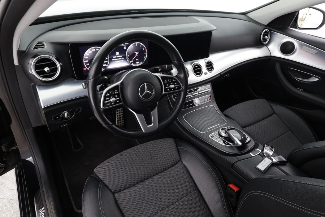 MERCEDES-BENZ E 2019
