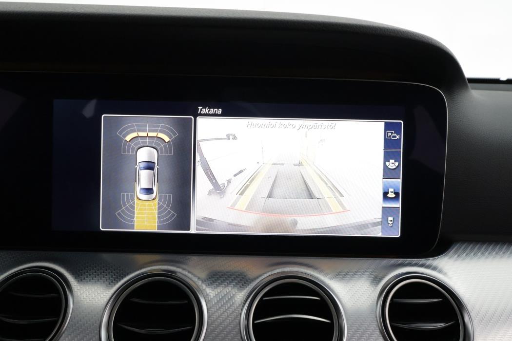 MERCEDES-BENZ E 2019