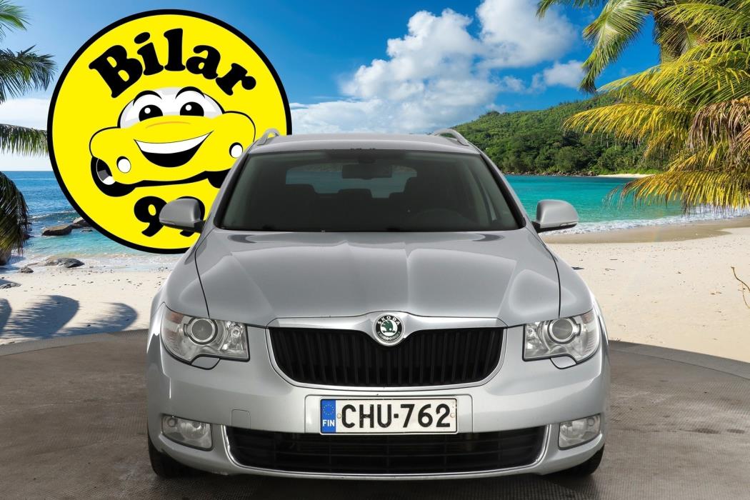 SKODA Superb 2011