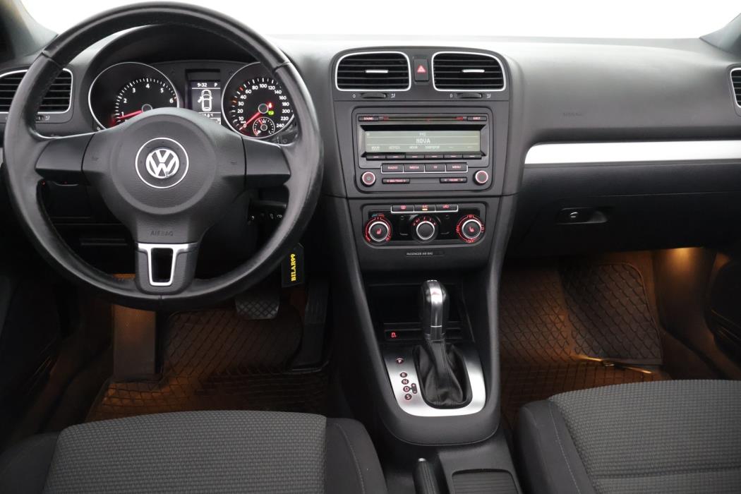 VOLKSWAGEN Golf 2013