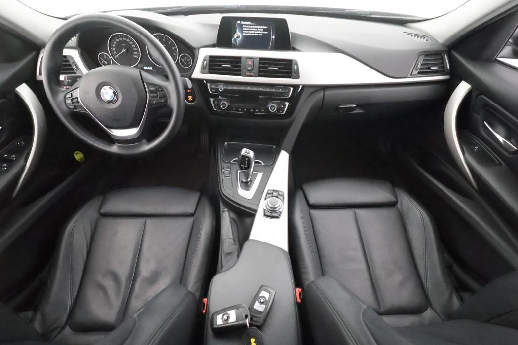 BMW 320 2017