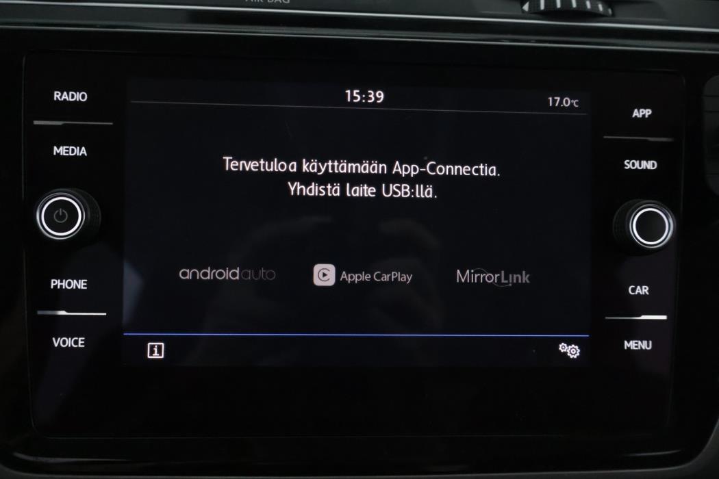 VOLKSWAGEN Touran 2019