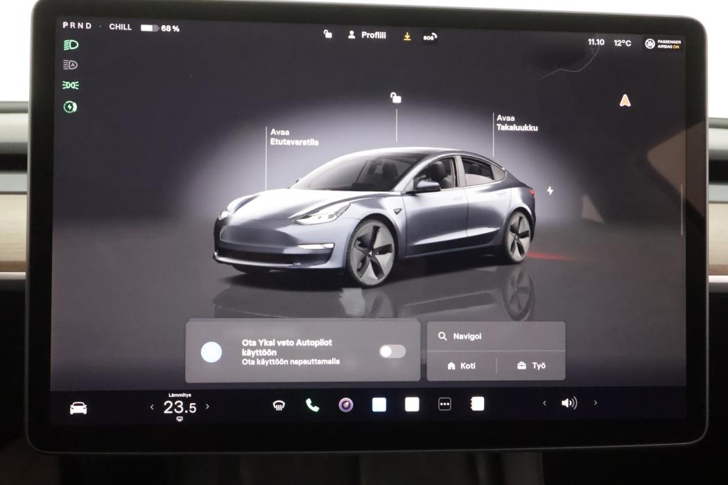 TESLA Model 3 2022