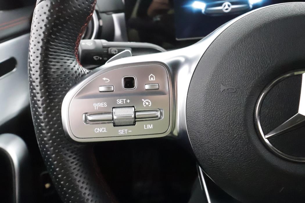 MERCEDES-BENZ CLA 2020