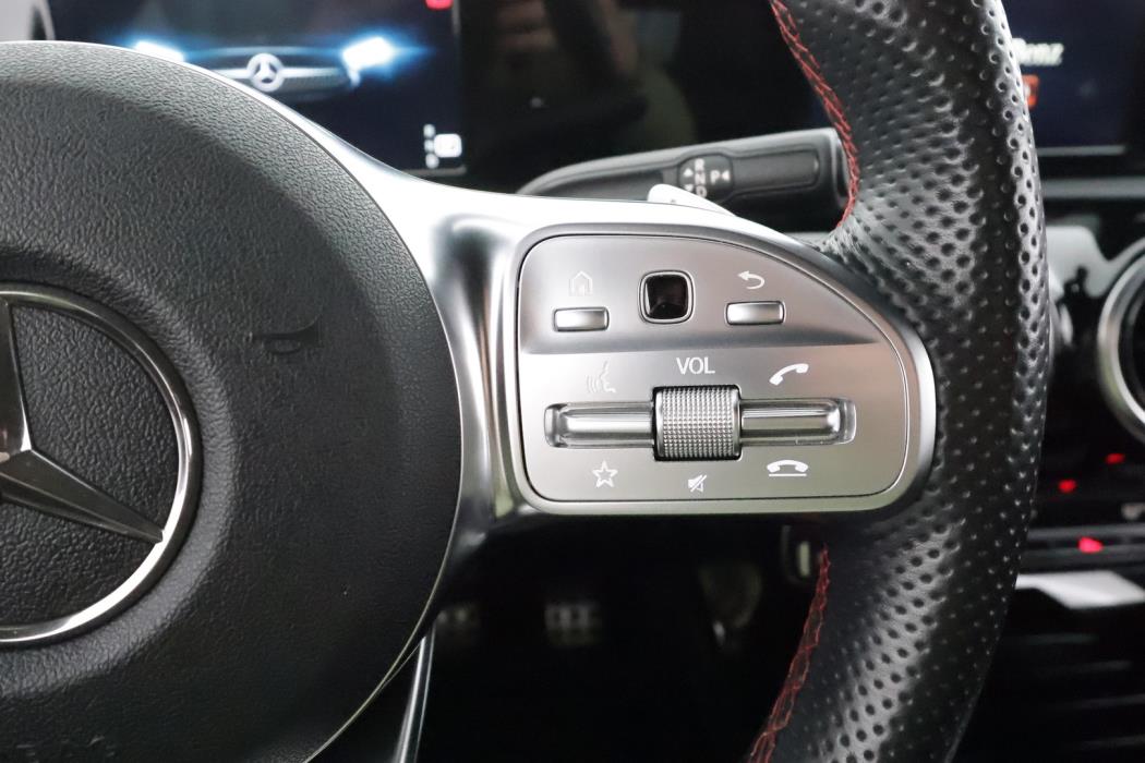 MERCEDES-BENZ CLA 2020