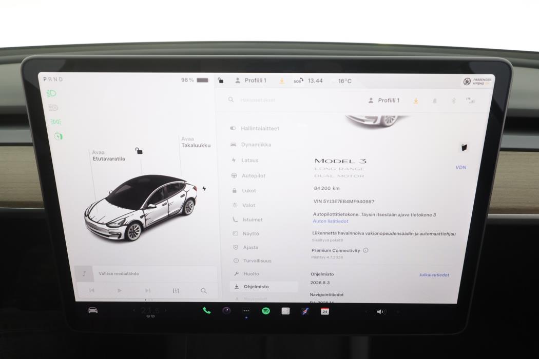 TESLA Model 3 2021