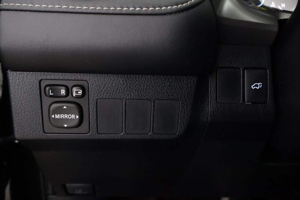 TOYOTA RAV4 2016