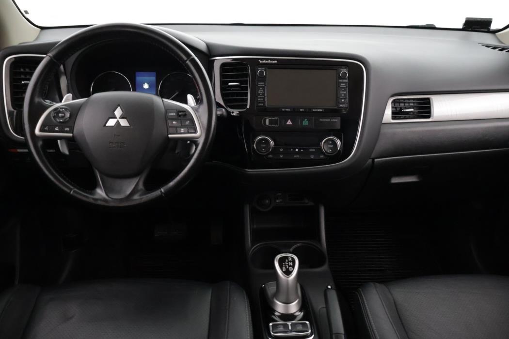 MITSUBISHI Outlander 2014