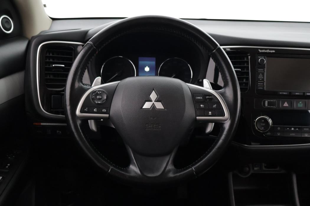 MITSUBISHI Outlander 2014