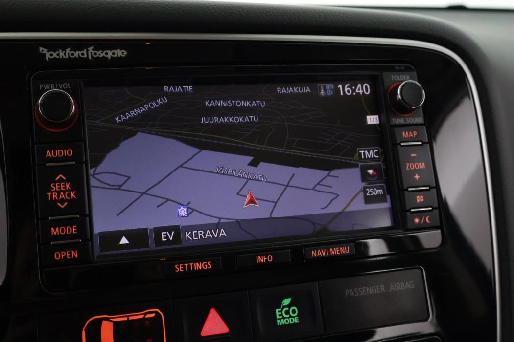 MITSUBISHI Outlander 2014