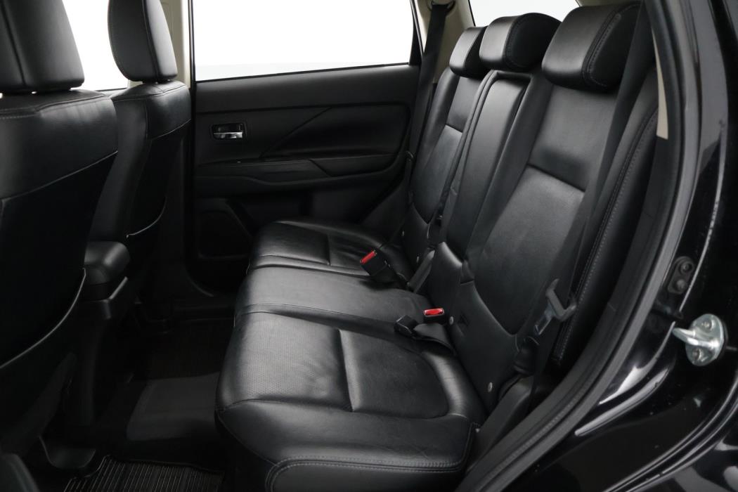 MITSUBISHI Outlander 2014