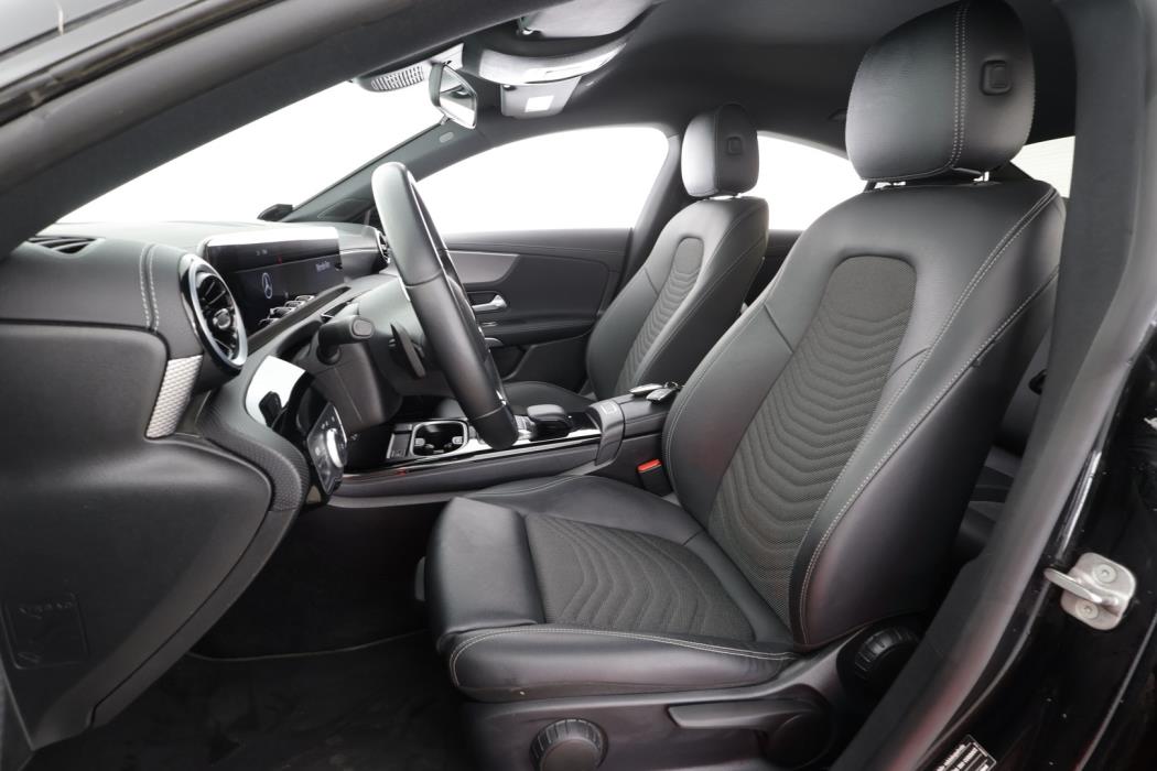 MERCEDES-BENZ CLA 2023