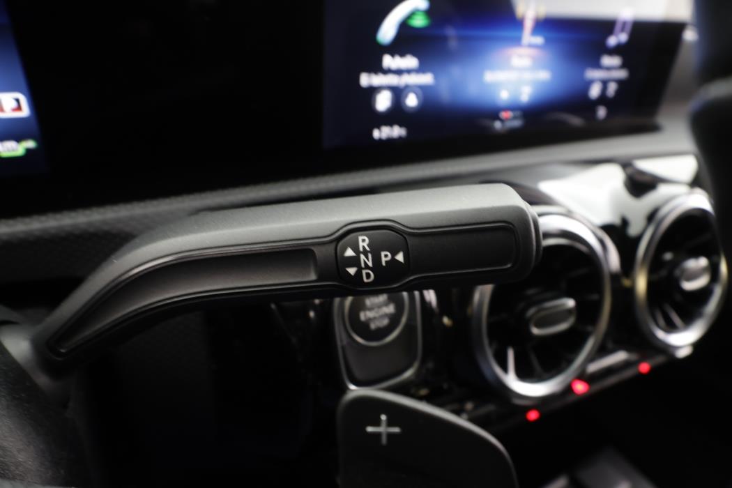 MERCEDES-BENZ CLA 2023