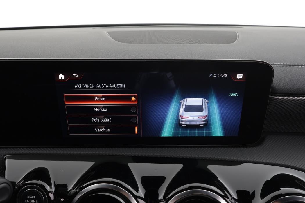 MERCEDES-BENZ CLA 2023