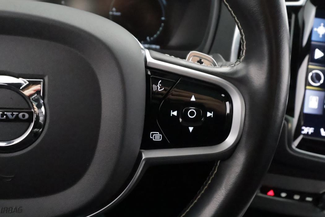 VOLVO XC90 2020