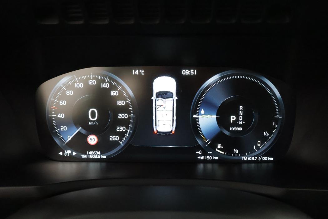 VOLVO XC90 2020