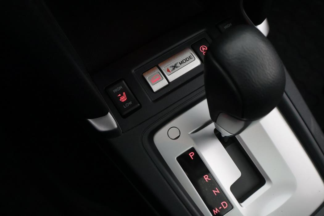 SUBARU Forester 2017