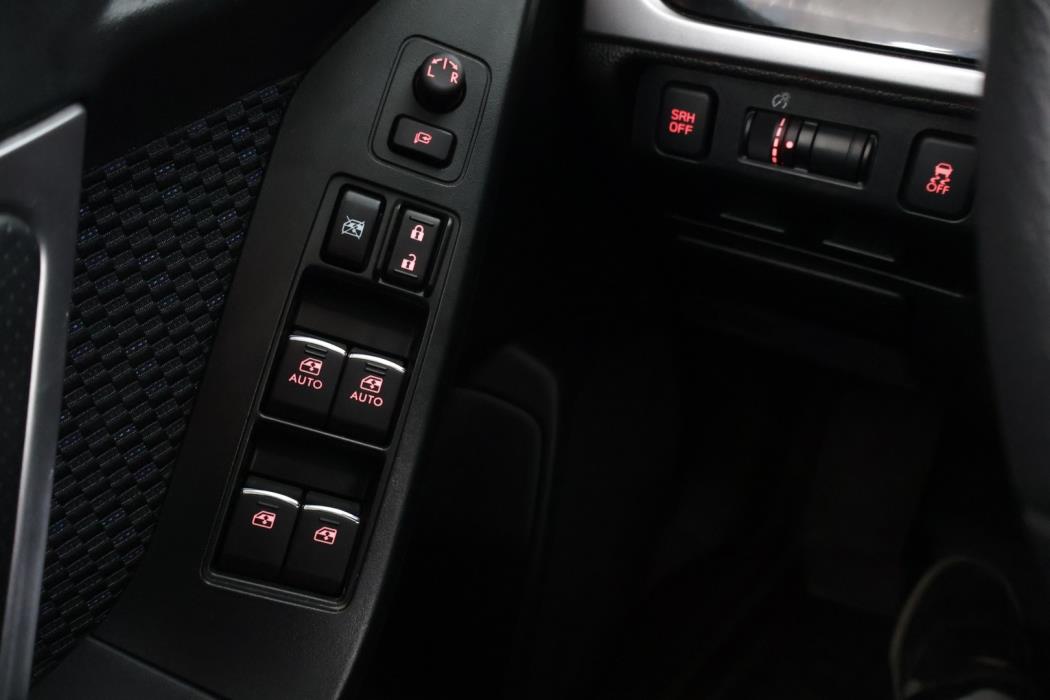 SUBARU Forester 2017