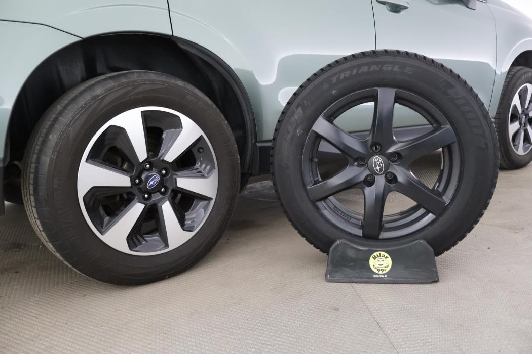 SUBARU Forester 2017