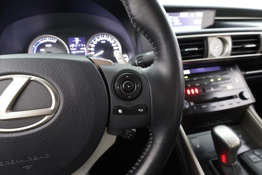 LEXUS IS 2014