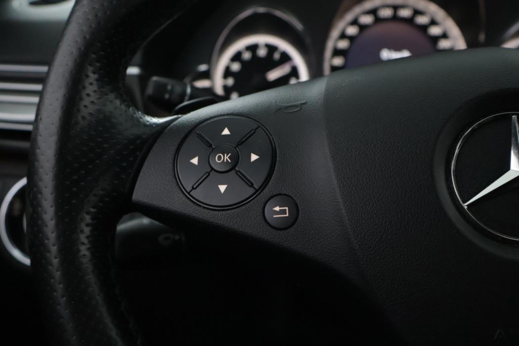 MERCEDES-BENZ E 2010