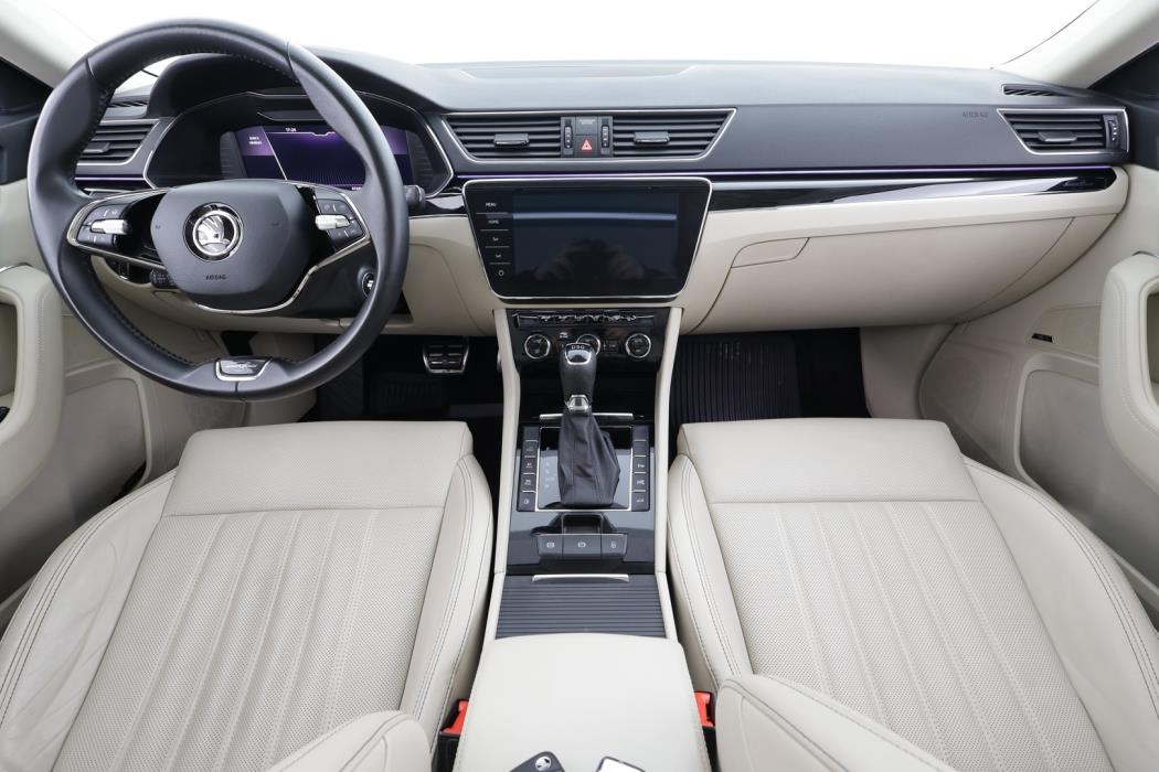 SKODA Superb 2021