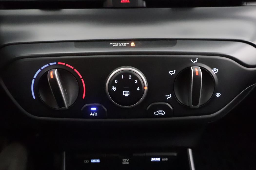 HYUNDAI i20 Hatchback 2021