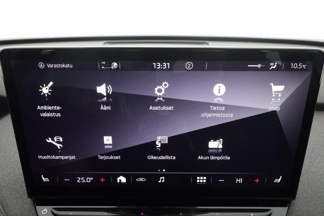 SKODA Enyaq 2022