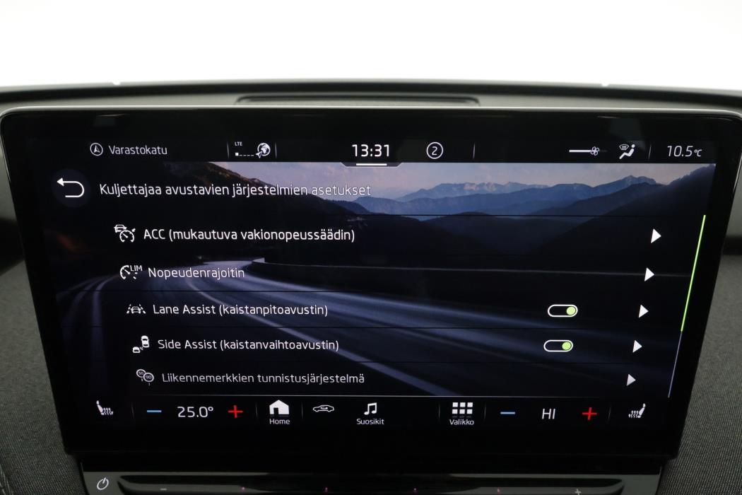 SKODA Enyaq 2022