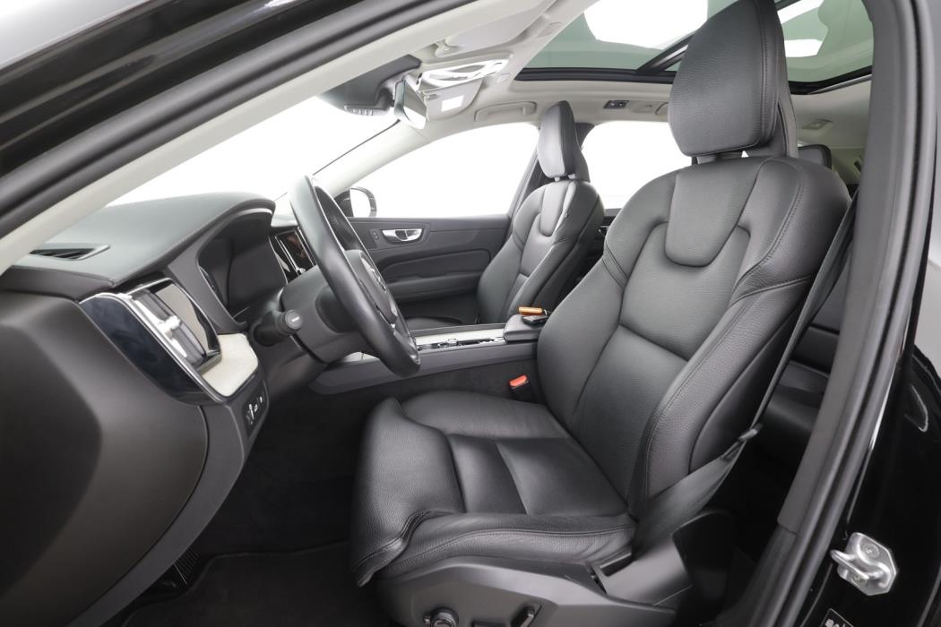 VOLVO XC60 2021