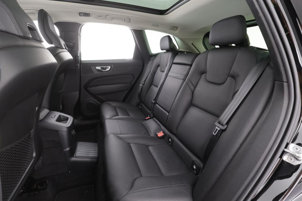 VOLVO XC60 2021